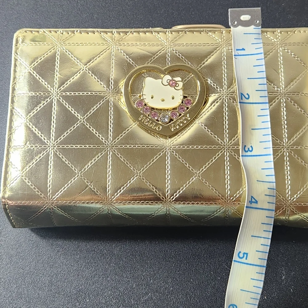 Hello Kitty Wallet - Picture 6 of 7
